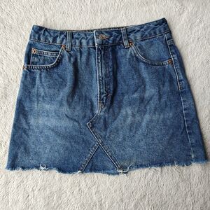 Topshop Moto Denim Mini Skirt Women's 6 Zip Up Mid Wash Blue Raw Hem Y2K 90s